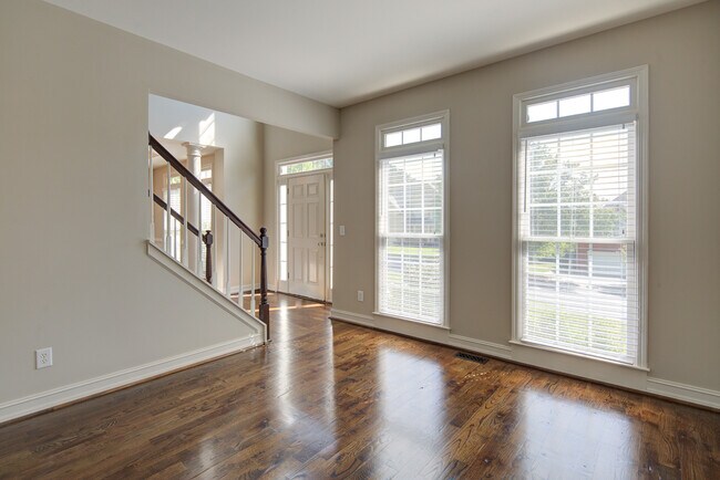 Building Photo - 5513 Laurel Ridge Drive