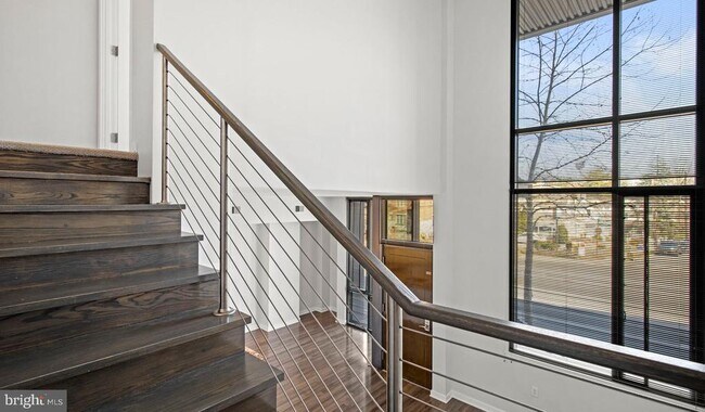 Foto del edificio - 8300 Wisconsin Ave