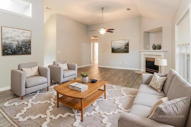 Foto del edificio - 6409 Deerwood Pl