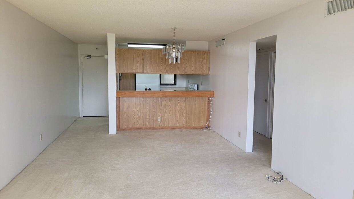 Foto principal - Centrally located 2bd, 2ba, 1pkg? 1012sqft...