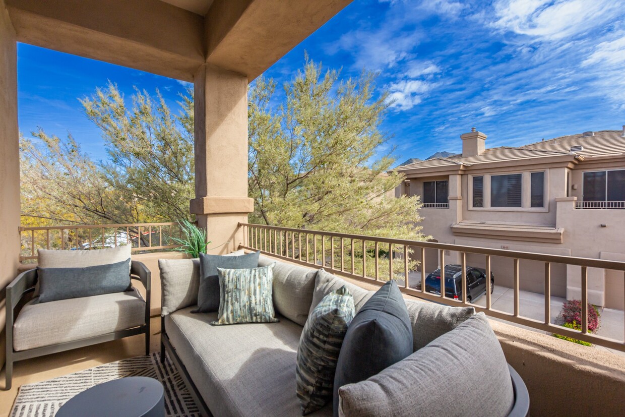 1st Balcony - 16420 N Thompson Peak Pky