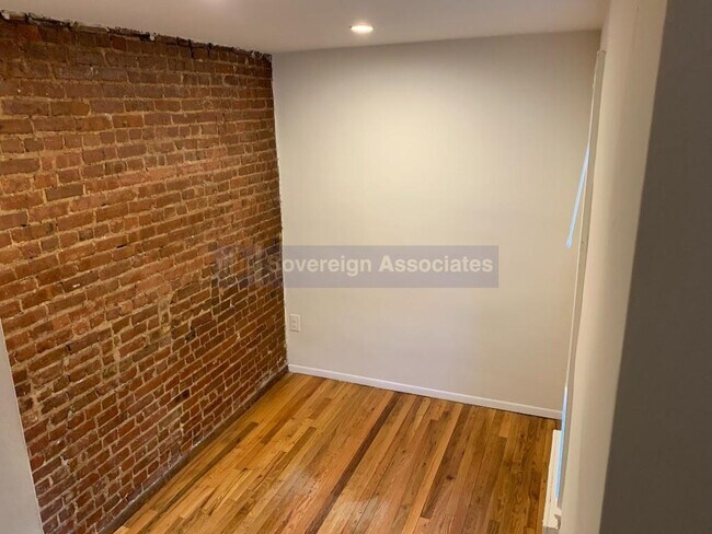 Building Photo - 151 West 82nd Street