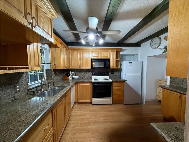 Foto del edificio - 3030 SW 57th Ave