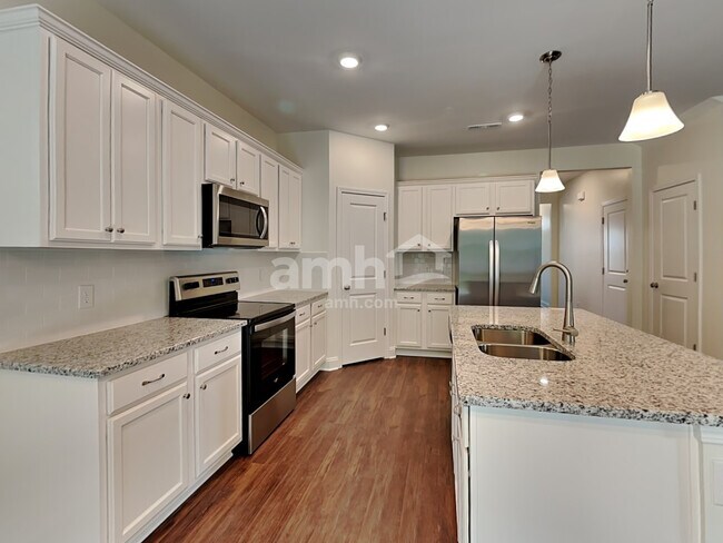 Foto del edificio - 5957 Hagar Vly Dr