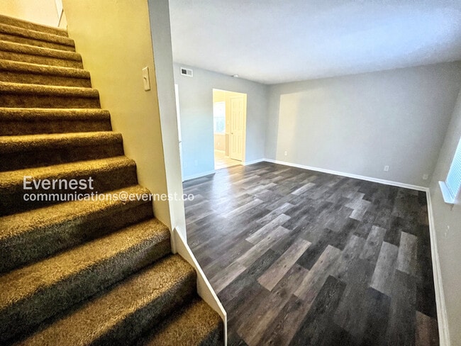 Foto del edificio - 701 Summit Ave