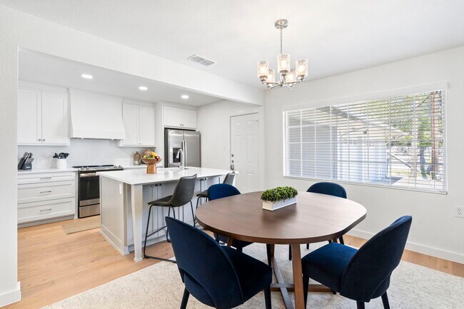 Photo - 6503 Ravendale Ln House