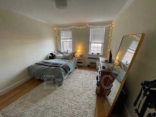 Photo - 12-16 Ware St Apartment