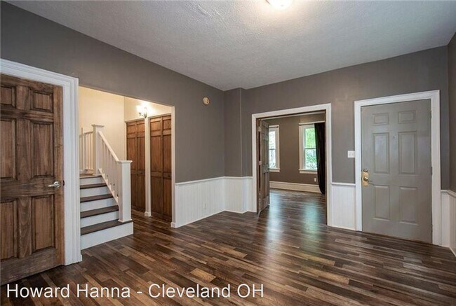 Building Photo - 2 br, 2 bath House - 2132 W. 41st Street