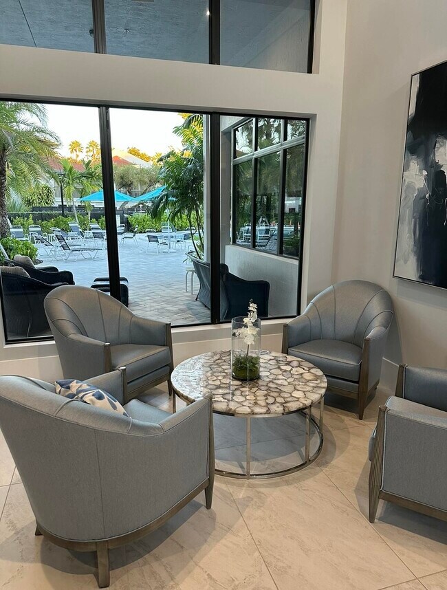 Foto del edificio - 14773 Cumberland Dr