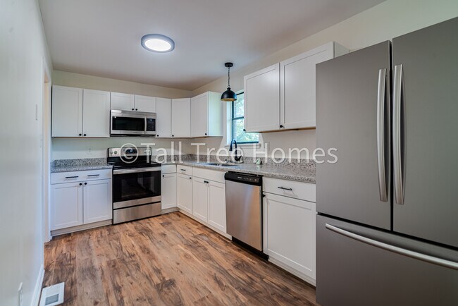 Cocina - 325 Camp Ground Rd