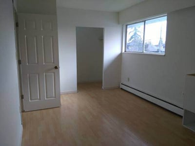 Building Photo - 16277 108 Av