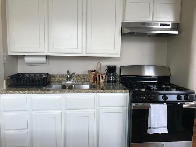 Photo - 614 Barbe St House