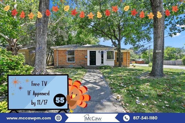 Photo - 2704 Highwood Dr House