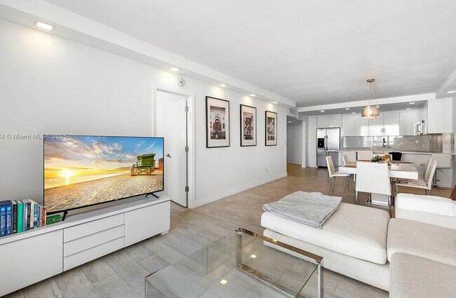 Foto del edificio - Fully renovated 2/2 in Sunny Isles Beach