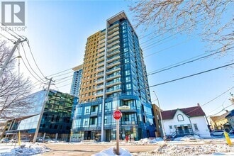 Building Photo - 100 Garment St