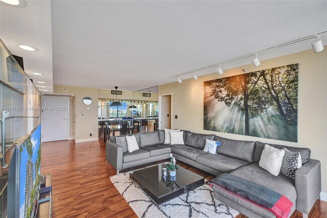 Foto del edificio - 20225 NE 34th Ct
