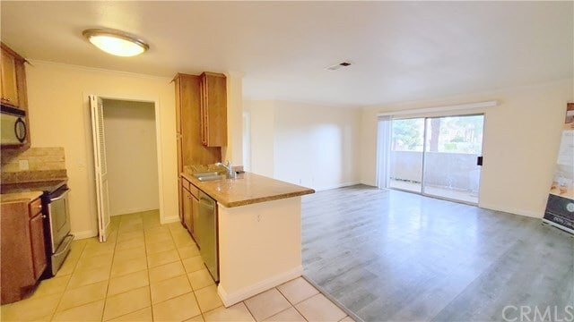 Building Photo - 1015 Vista Del Cerro Dr