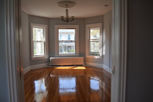 Building Photo - 23 Congreve St