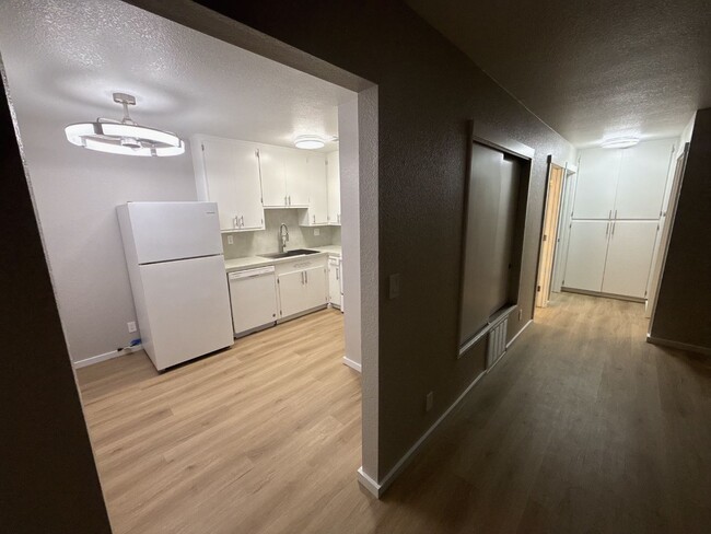 Building Photo - 1440 Myrtle Avenue