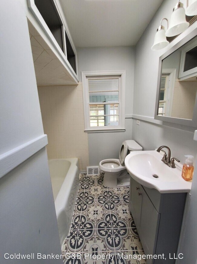 Foto del edificio - 3 br, 1 bath House - 840 SW Parkview St