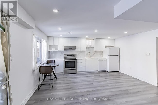 Photo du bâtiment - 50 Drizzel Cres