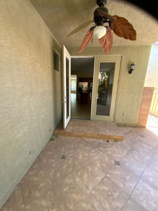 Building Photo - RISE CANYON DR