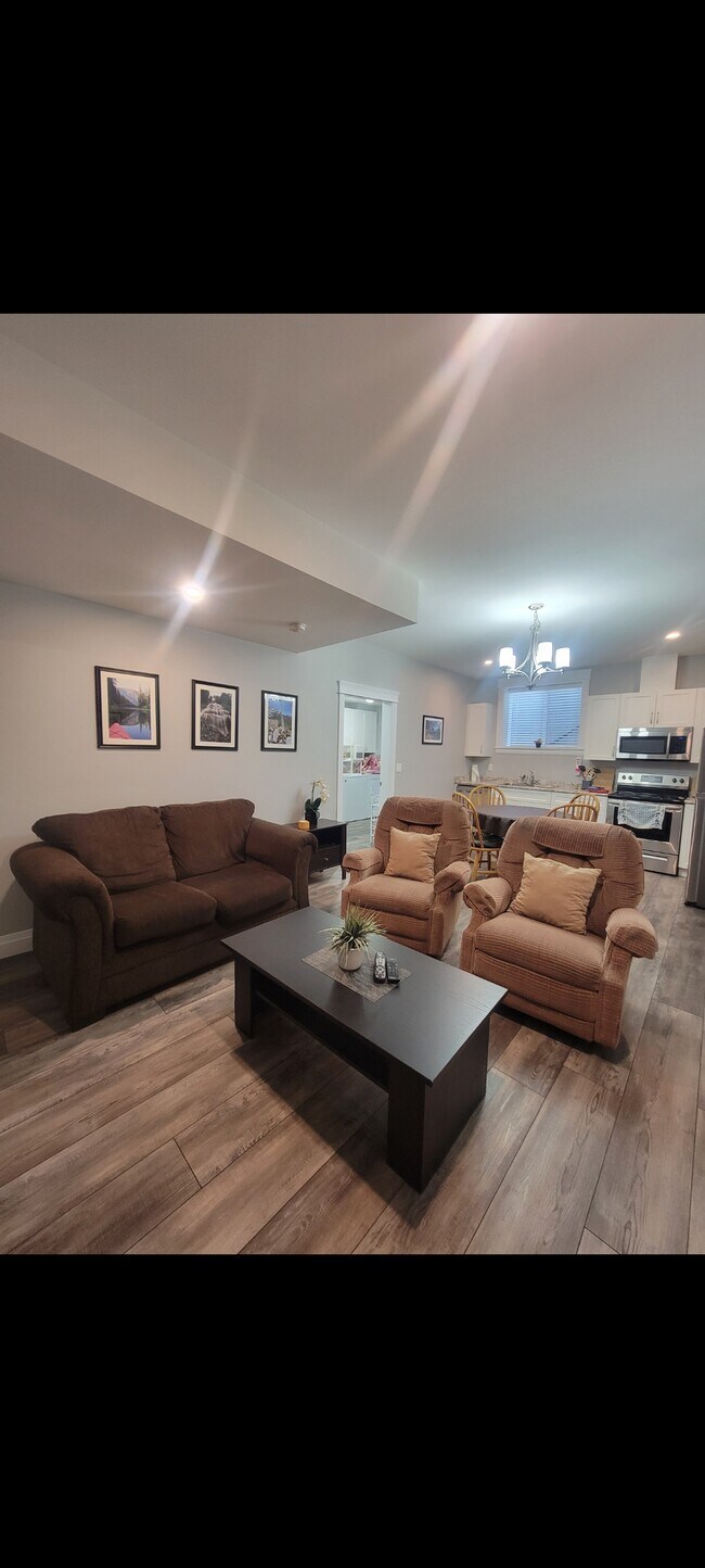 Photo du bâtiment - 10186 Royalwood Blvd