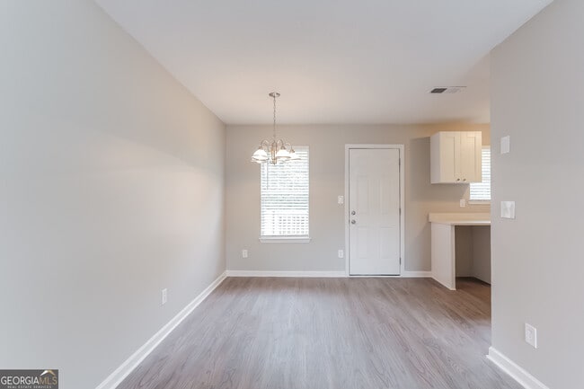 Foto del edificio - 4258 Ward Bluff Dr