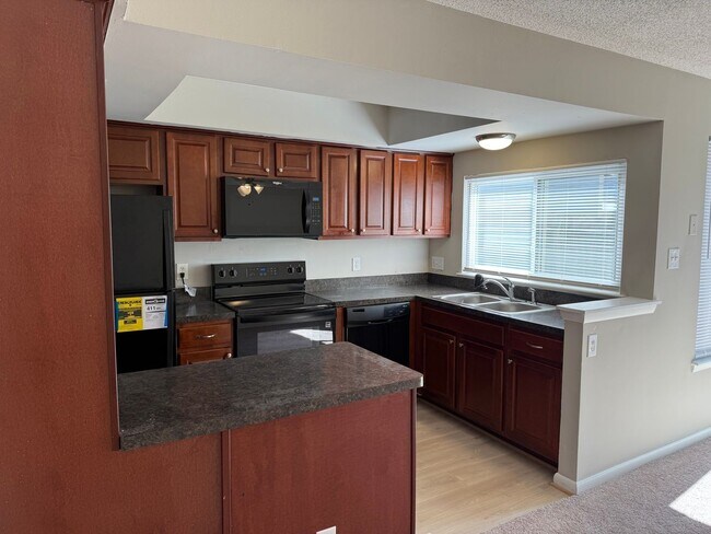 Building Photo - Campus East Townhomes