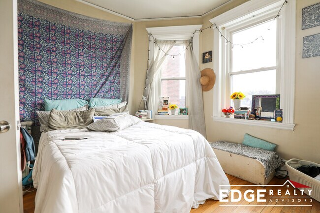 Foto del edificio - 1721 Commonwealth Ave