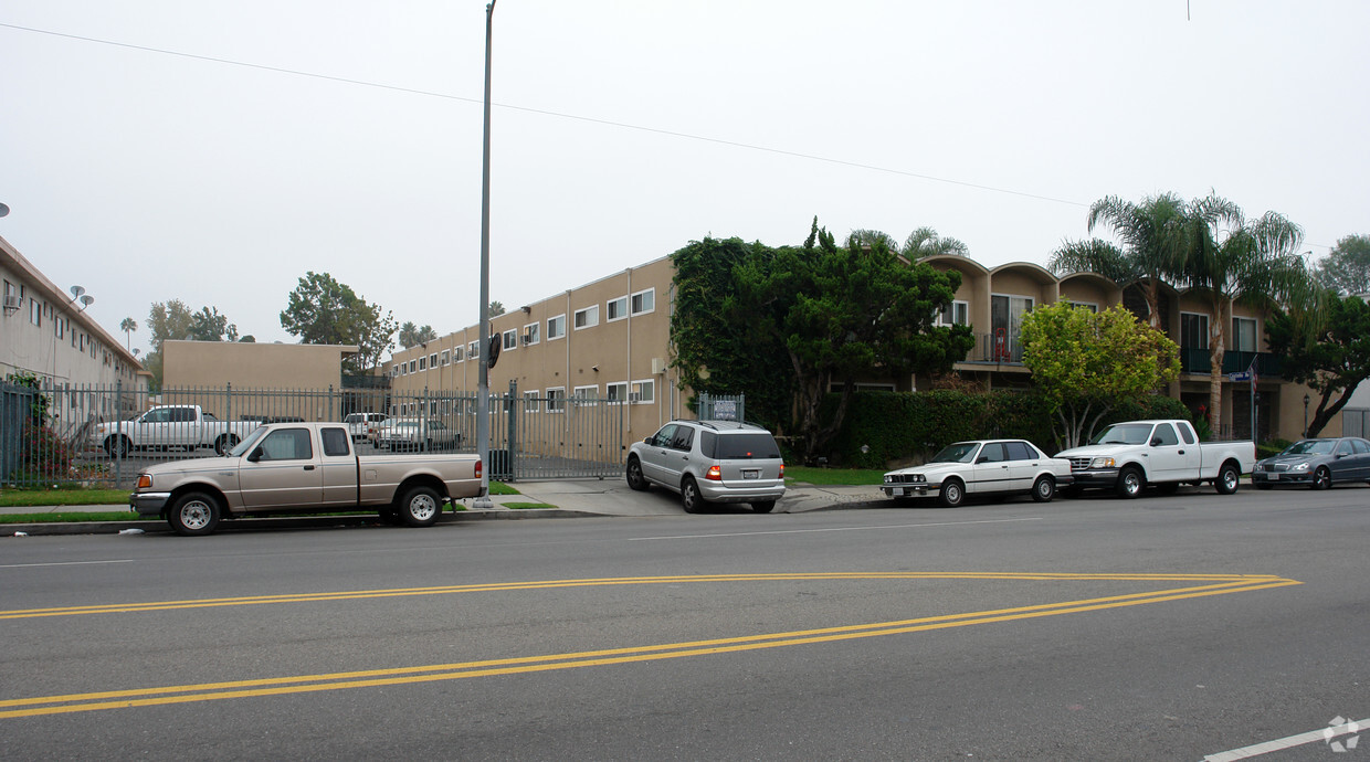 Emerald Apartments Building Photo - Emerald Apartments