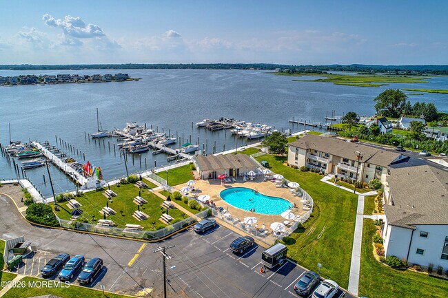 Foto del edificio - 6 Wharfside Dr