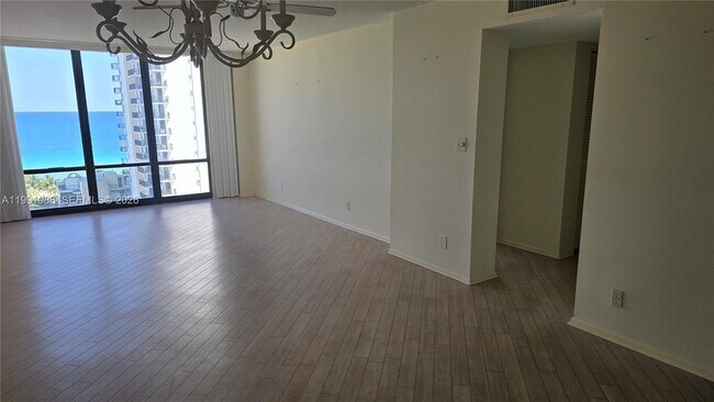 Foto del edificio - 1600 S Ocean Dr