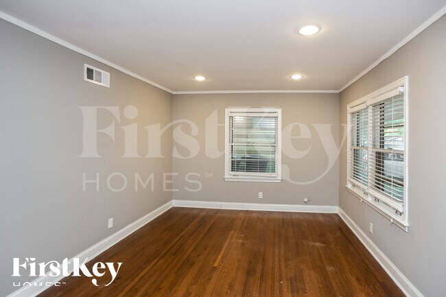Foto del edificio - 4549 Leatherwood Ave