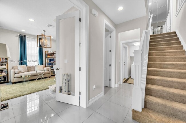 Building Photo - 10226 Akenside Dr