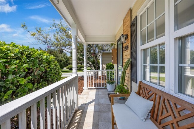 Front Porch - 2204 Loblolly Ct