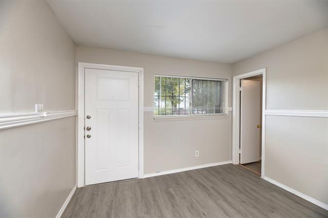 Foto del edificio - 2408 Meyers St