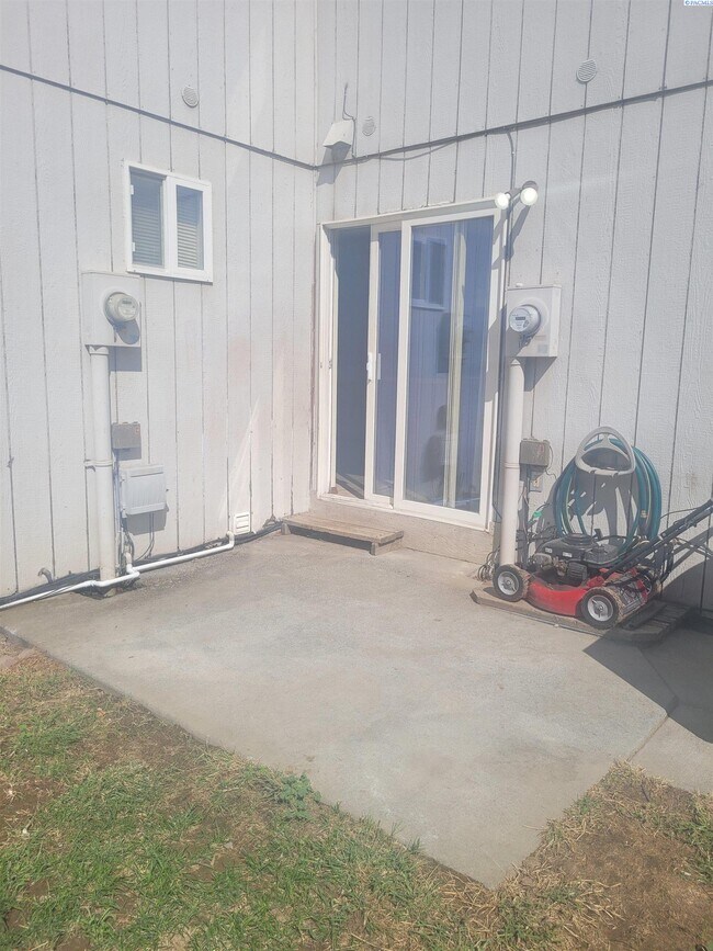 Foto del edificio - 910 S Johnson St