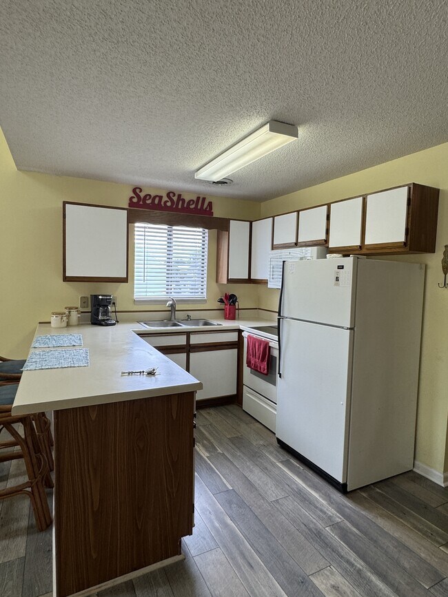Foto del edificio - 3700 Golf Colony Ln