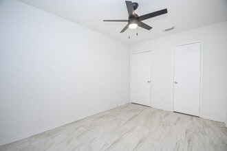 Building Photo - 6306 Spruce Manor Ln
