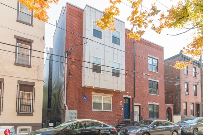 Foto del edificio - 1229 N Franklin St