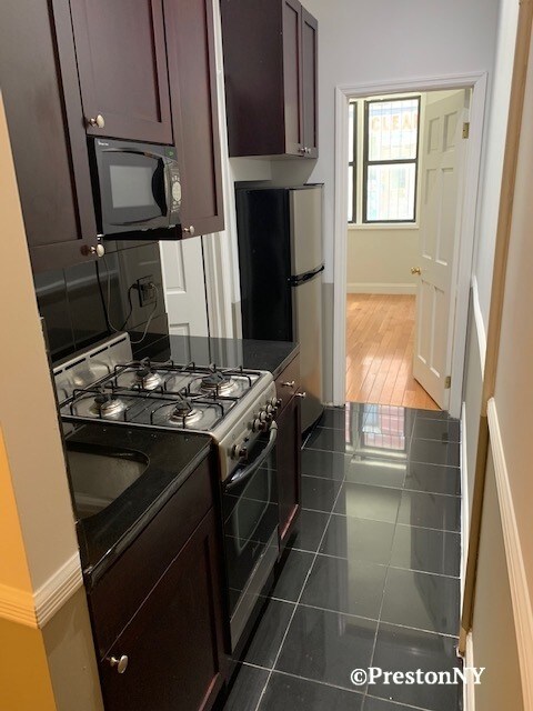 Foto del edificio - 26 Thompson St