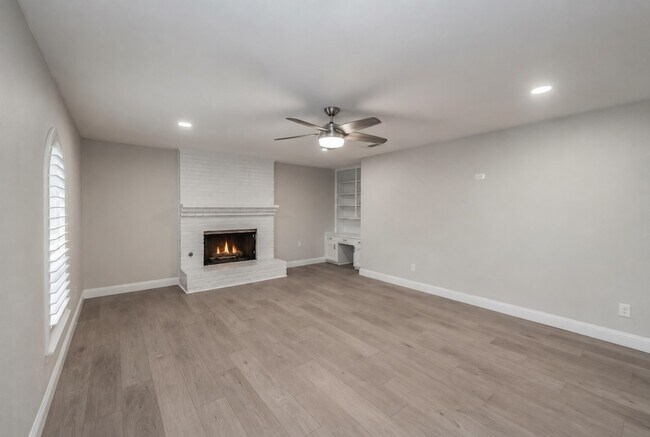 Foto del edificio - 4904 Arborlawn Dr