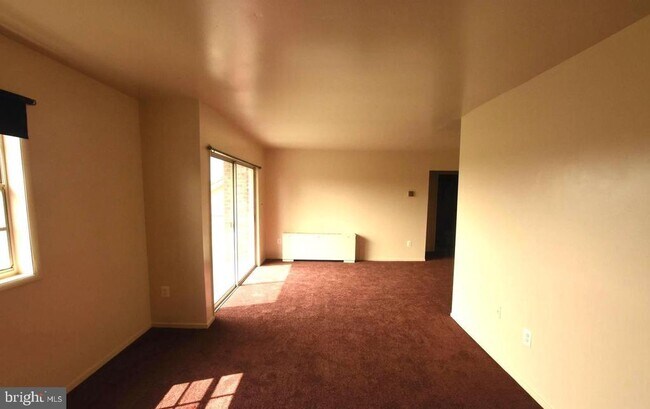 Foto del edificio - 4507 Romlon St