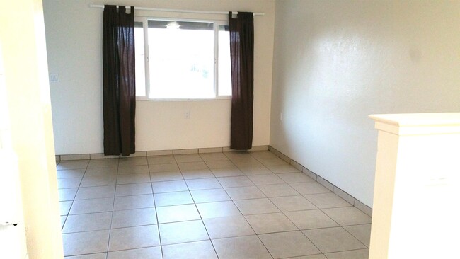 Building Photo - 1661 E Magnolia Way