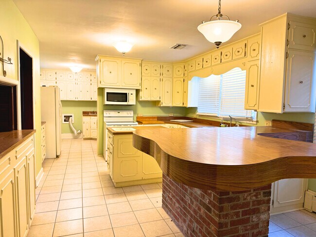 Foto del edificio - 1400 9th Ave