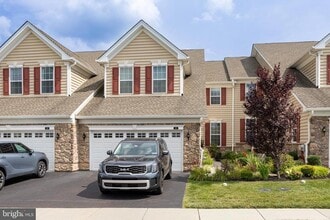 Building Photo - 126 Iron Hill Way