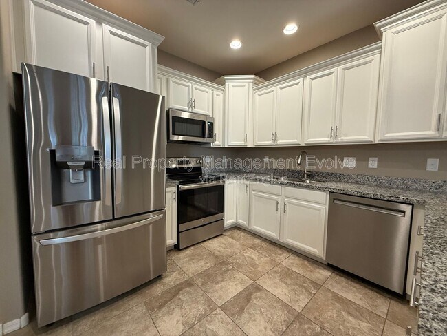 Foto del edificio - 2270 S Deerfield Ln