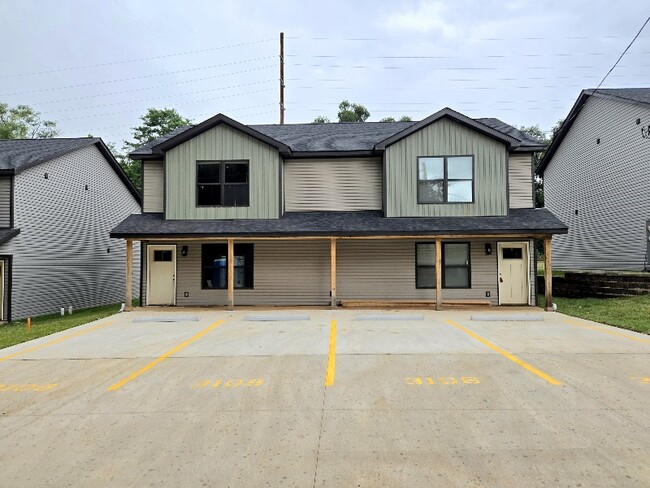 Building Photo - 3108 Commerce St