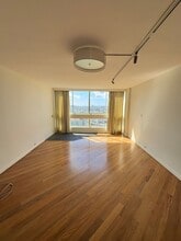 Building Photo - 1212 Punahou St